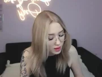 best_trip — TOPLESS AND PLAY TITS [200 tokens left] #lesbian #anal #bigass #bigass #lovense #