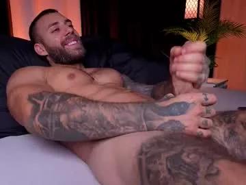 c_o_n_q_u_e_r — morning cum