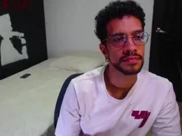 dostoyrodia_34 — Dostoyrodia_34's room #bigdick #latino #cum #daddy #bulge