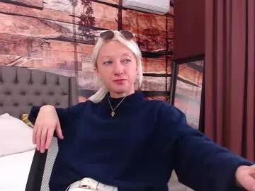 natalie_bitton — 88/77/66my special levels that gets me in a hotter mood!Try them on and let's see if u think u can make me cum? #french #british #blonde #bluejeans  #squirt