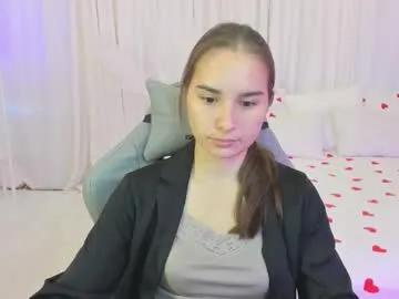seraphineclark — hi^^ i'm Seraphine I've only been here recently GOAL - free hair <3 #shy #new #nonude #18 #natural [130 tokens remaining]
