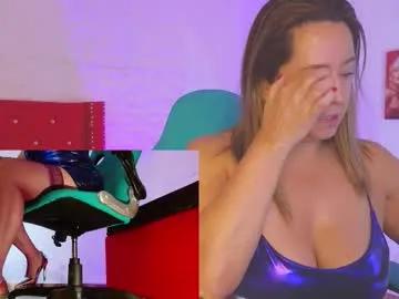 sweet_evans___ — Oil in my boobs [20 tokens left] 