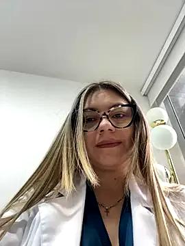 alicee16 — take out your tits