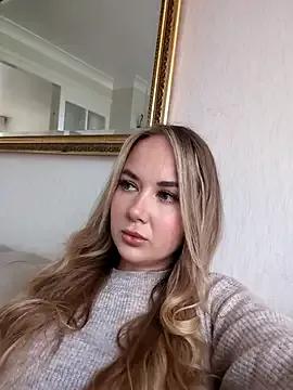 BarbieDolly_x — Bounce boobies