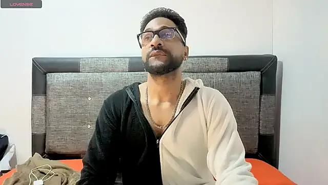 bbcblackhot34 on StripChat 