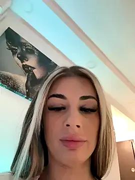 IsabellaEtthan — Get me naked + gift for last tipper