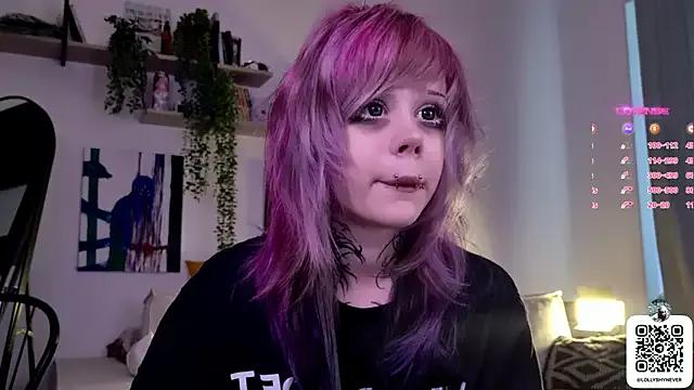 Lollyshy on StripChat 