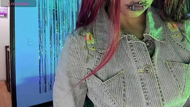 SexyNaf — Spit pussy  