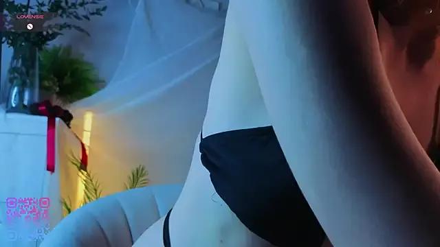 SoniaScott — OIL ON MY BREAST + MASSAGE