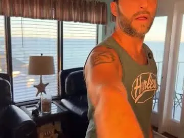 bigguylilmiss on Chaturbate 