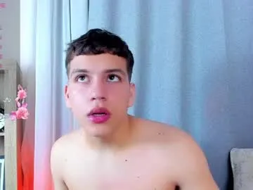 dennis_hills from Chaturbate is Freechat