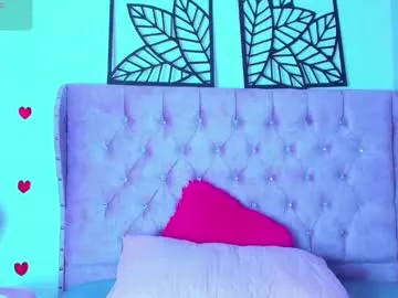 dolce_horny model from cb