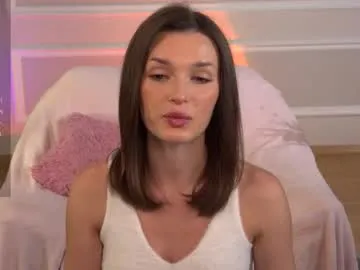 e_vvv_a on Chaturbate 