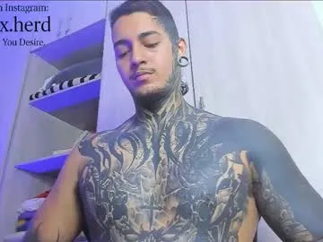 jaxxxonherd on Chaturbate 