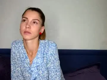 lisi4ka_basik33 on Chaturbate 