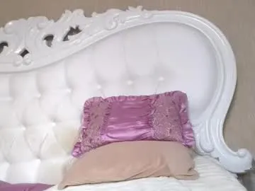 littlesubgirl_ on Chaturbate 