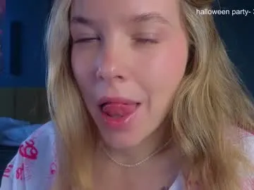 milly_shy on Chaturbate 