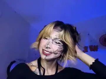 mooncinna on Chaturbate 