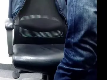 officelush on Chaturbate 