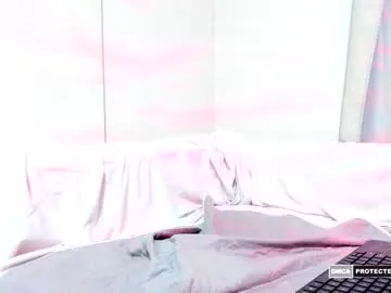 saraduque5 on Chaturbate 