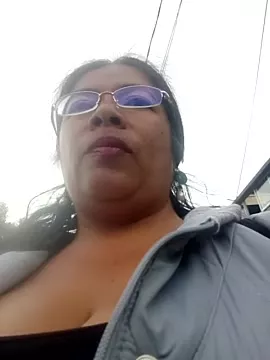 __valentina18 on StripChat 