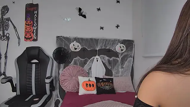 AmandaBrooks_18 on StripChat 