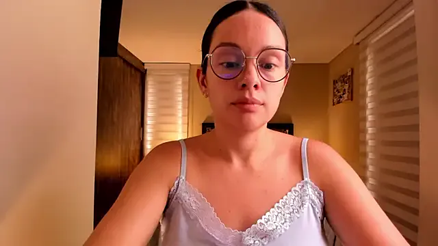 anabel_025 on StripChat 