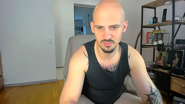 AssHunter4k on StripChat 