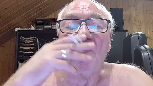 biggandybig on StripChat 