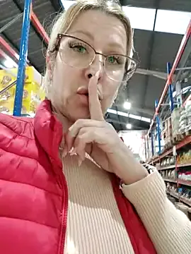 blondyruby model from sc