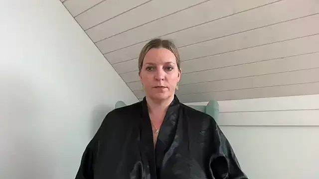 Busenwunder1280 from StripChat is Private