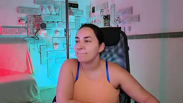 CeceliaJohnson on StripChat 