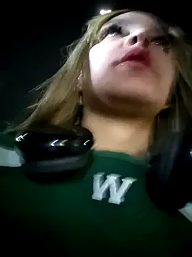 celeste_83 on StripChat 