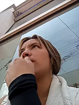 celeste_83 on StripChat 