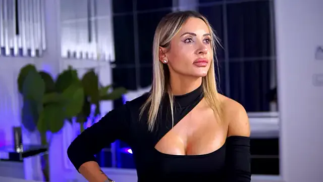 CelesteArden on StripChat 