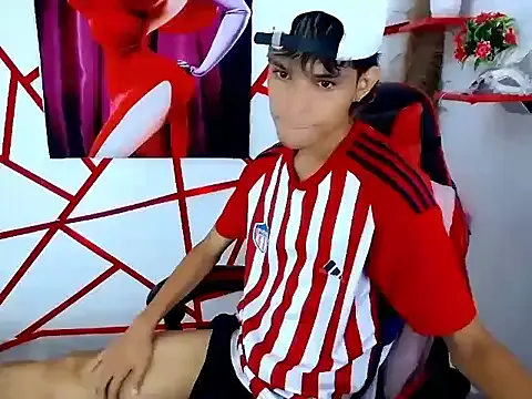 chris_evans77 from StripChat is Freechat