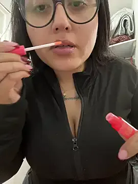 croftsmila from StripChat is Freechat
