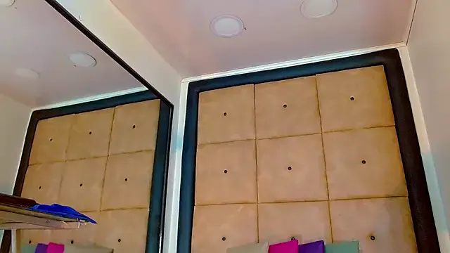 DayanaQueens on StripChat