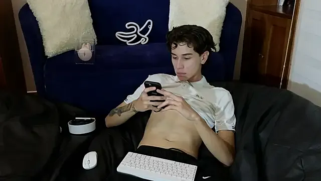 Derekswan on StripChat 