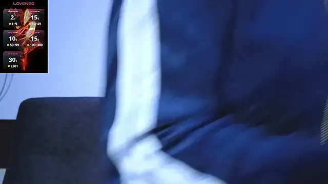 eleecttraa_12 on StripChat 