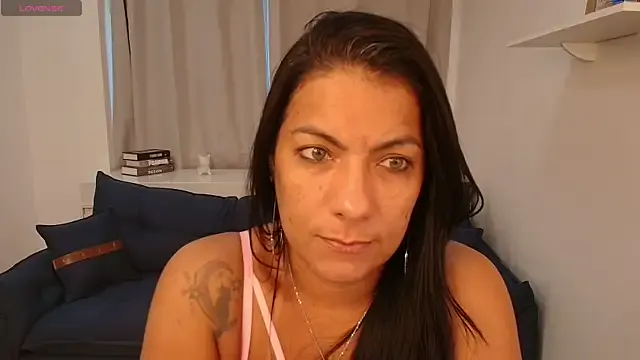 Eva_Davvis from StripChat is Freechat