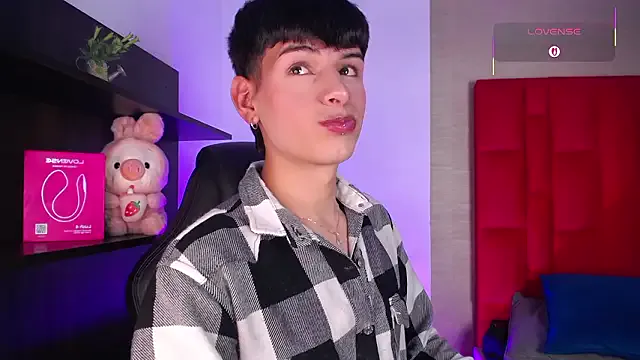 Ezra_Storm model from sc