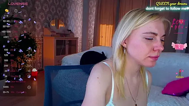 FromRussia from StripChat is Freechat
