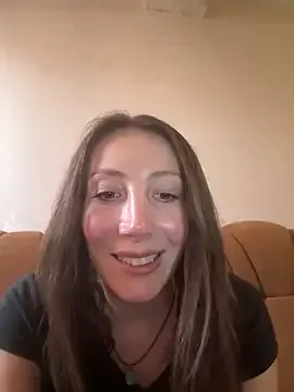 HellaryTourent on StripChat 