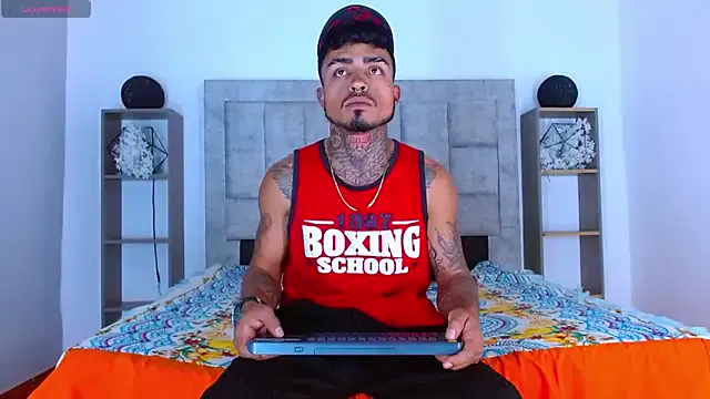 Hot_Latino_x model from sc