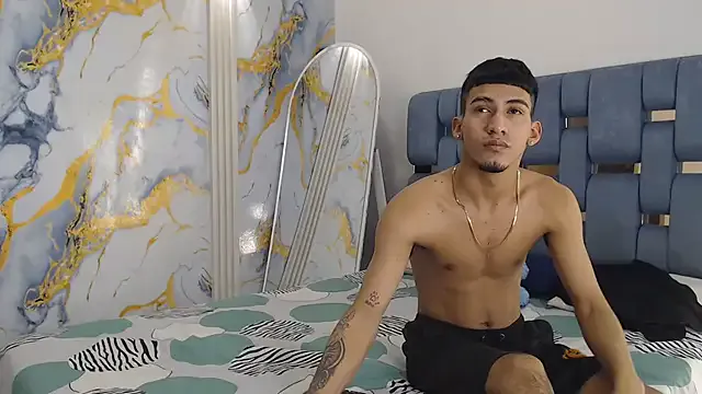 IMPERIO_ROMANO from StripChat is Group