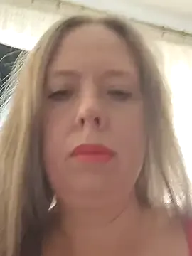 Irina3718 on StripChat 