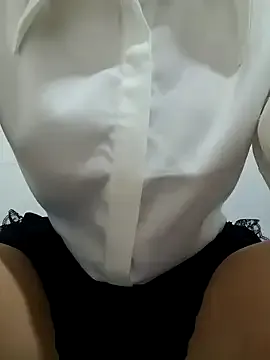 Kiki-vivi on StripChat 