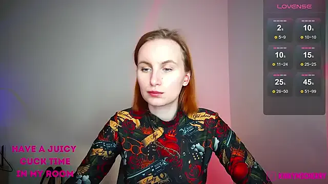 KinkyMissCherry on StripChat 