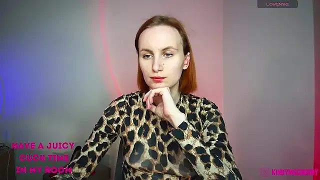 KinkyMissCherry on StripChat 